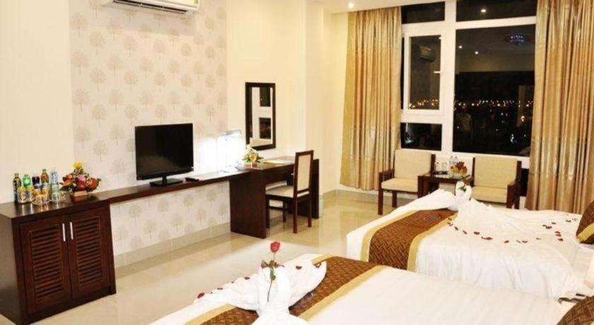 Gia Linh Hotel Da Nang Buitenkant foto