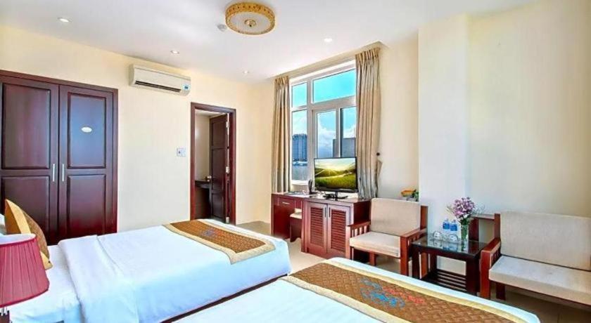 Gia Linh Hotel Da Nang Buitenkant foto