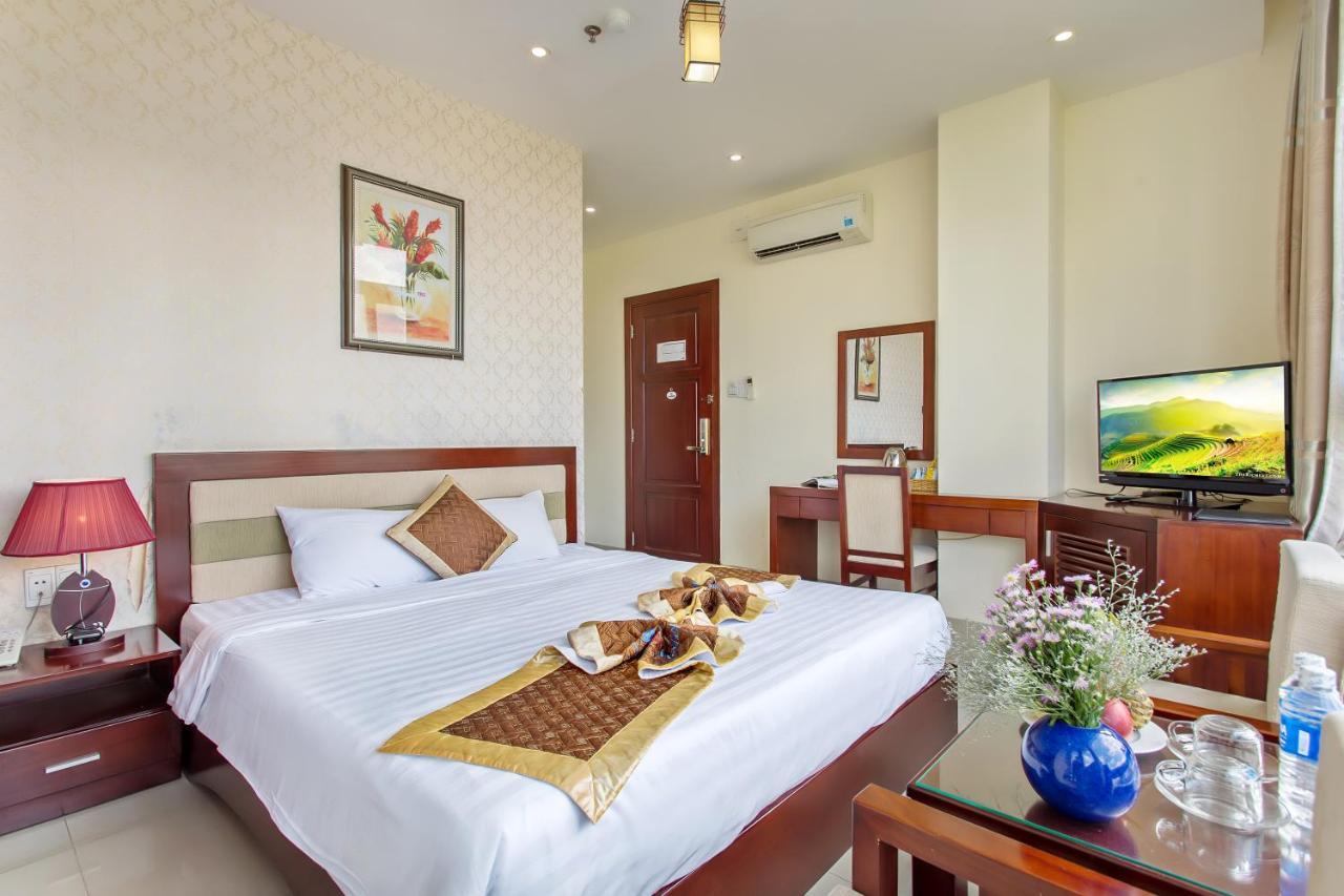 Gia Linh Hotel Da Nang Buitenkant foto