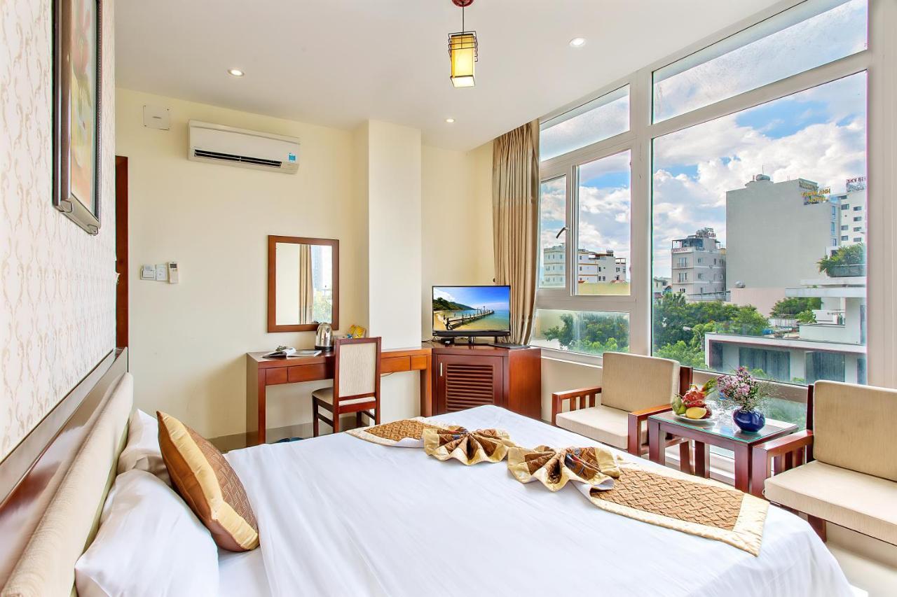 Gia Linh Hotel Da Nang Buitenkant foto