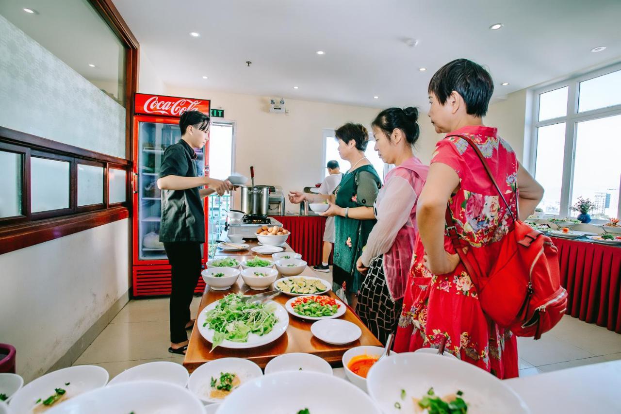 Gia Linh Hotel Da Nang Buitenkant foto